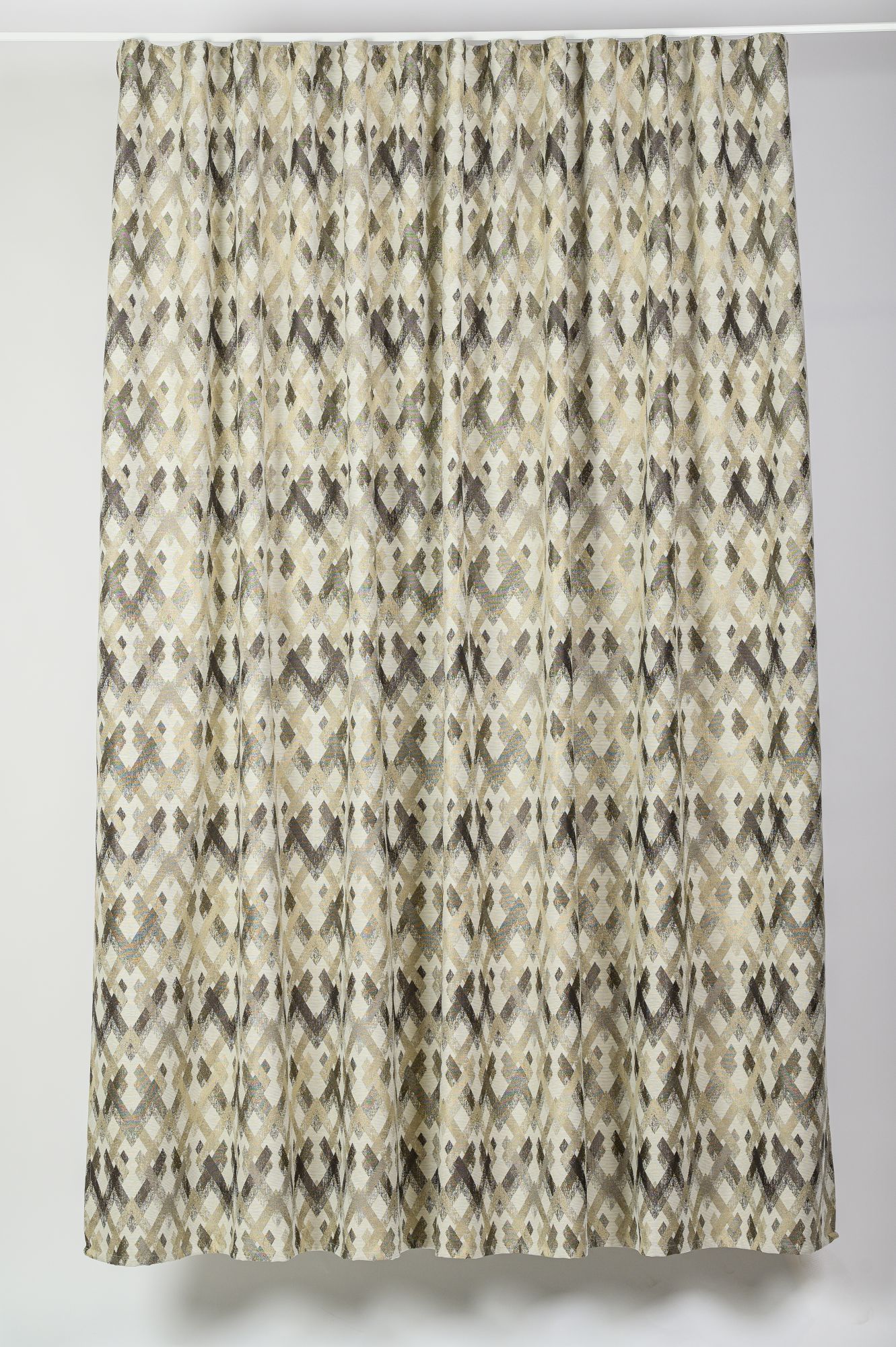 Karl Beige 01