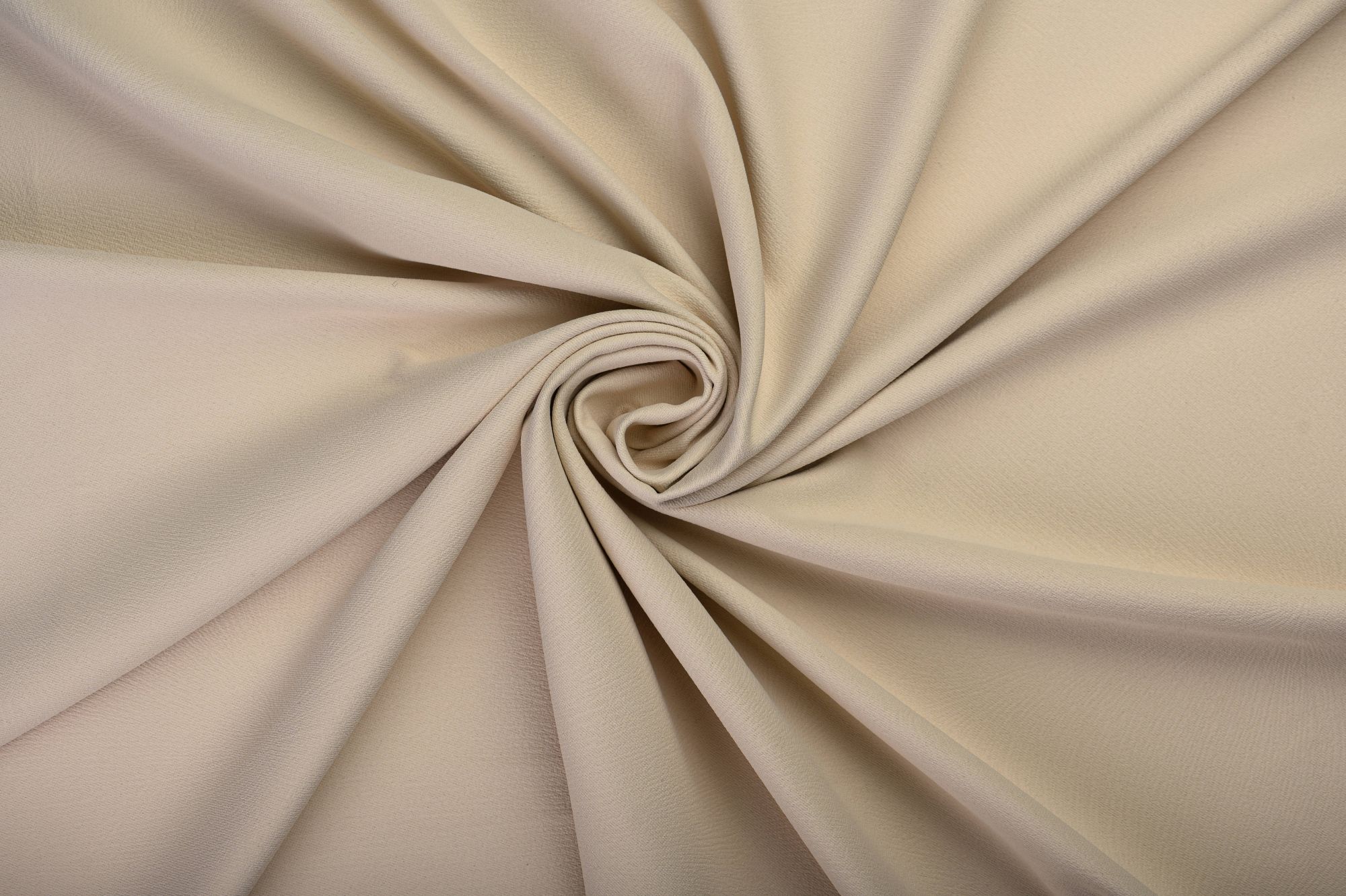 Victor cream 01