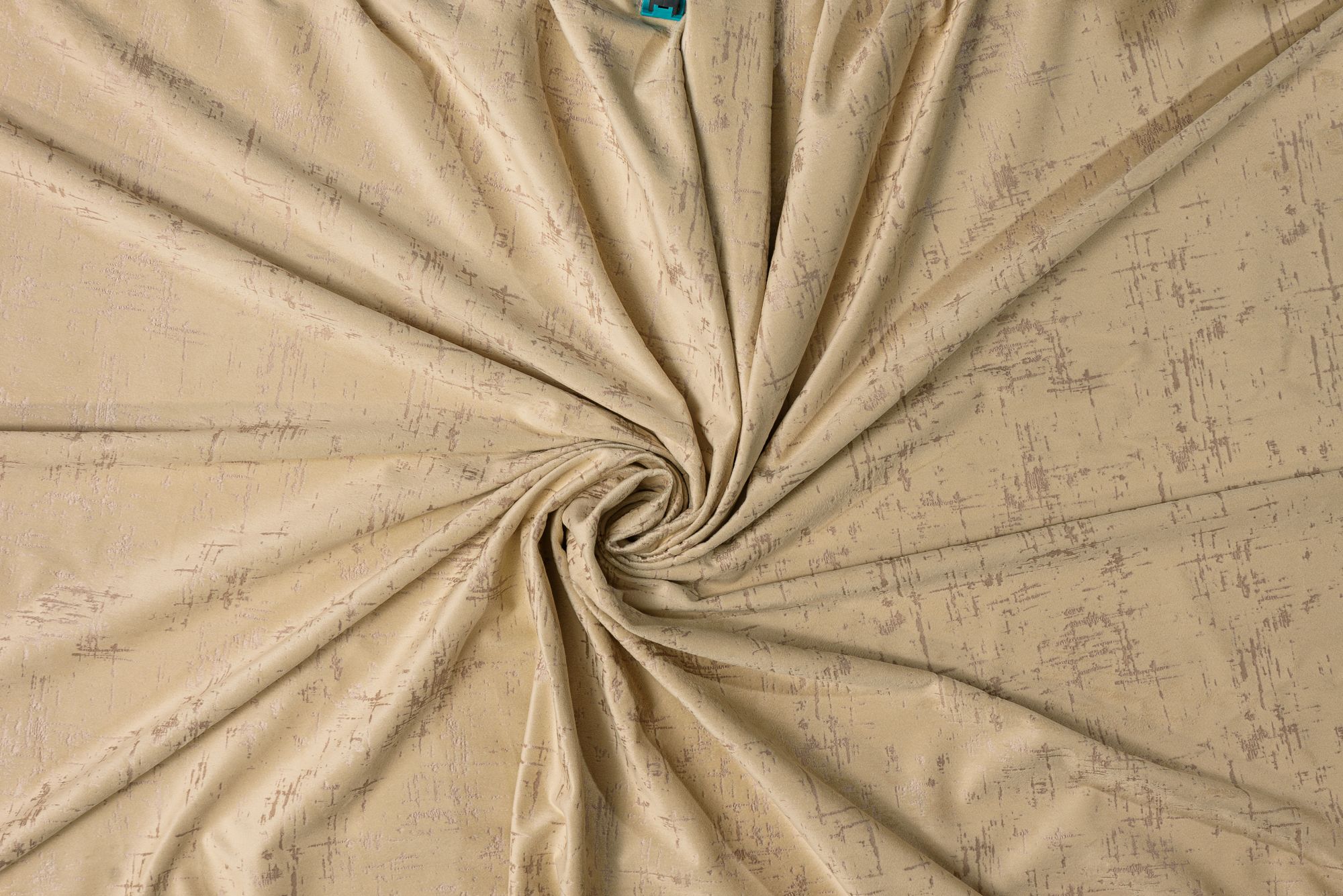 Cream 01